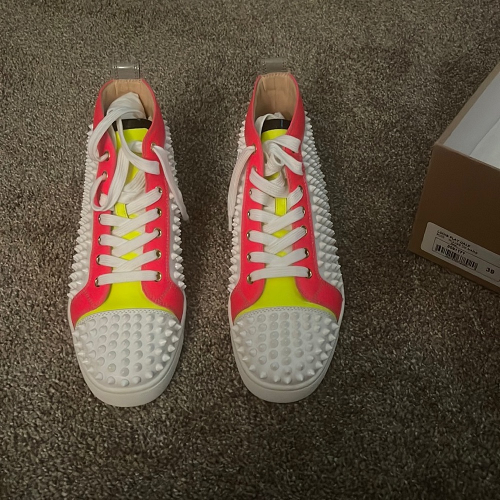 Christian Louboutin (Red Bottoms) size 39 Rouge De Mars